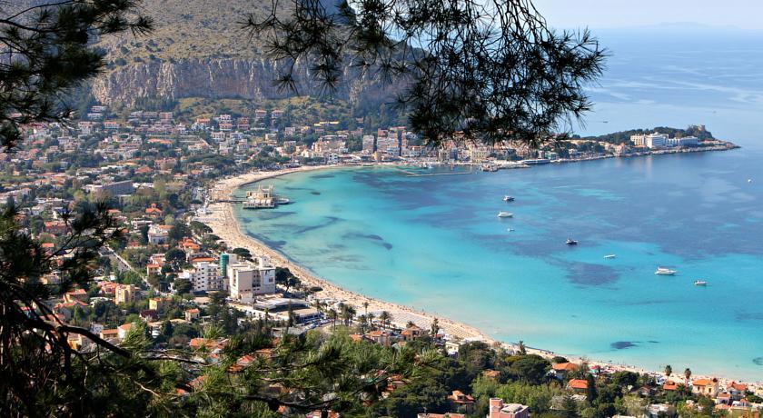 Casa Vacanze Marco Polo Vista Mare Trappeto  Δωμάτιο φωτογραφία